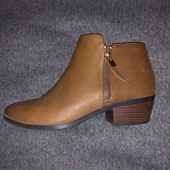 Call it spring boots size 6 - Picture 2 of 4